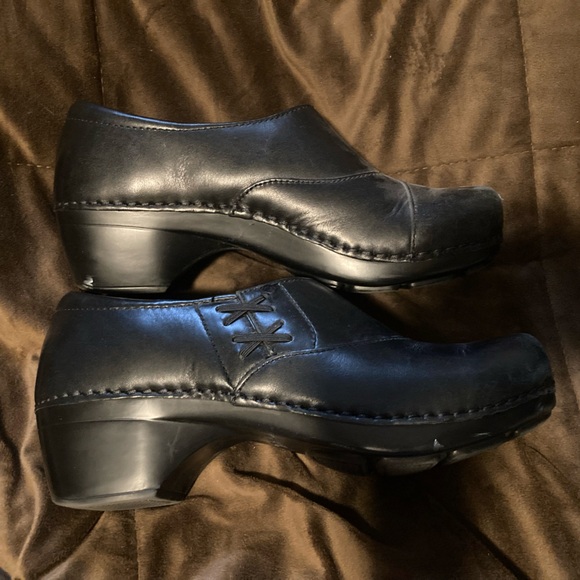 Dansko brand, size 39, black, professional clogs, comfortable work shoes - Picture 6 of 9